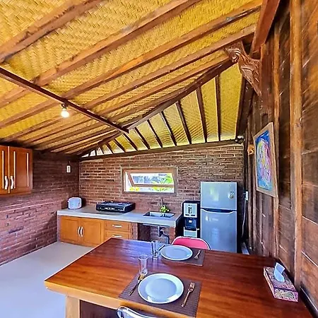 Villa Catu Seririt