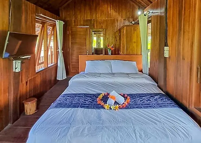 Catu Seririt Hotel